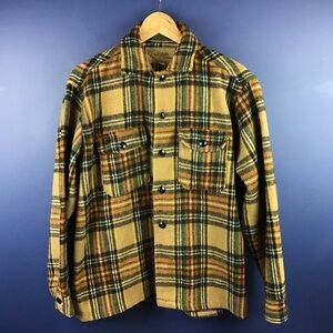 Vintage Chippewa Woolen Mills Men Medium Tan Green Plaid Wool Barn Shacket